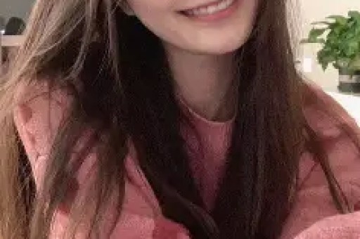美顶流纯神演穿普拉达的女王2被删光！秀身体黑历史太多
