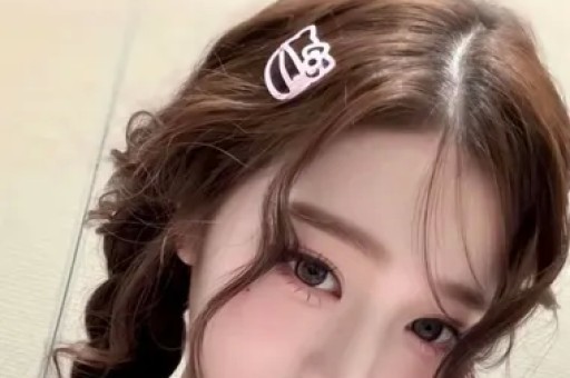 同样是售假董宇辉的全额退款比李维刚的假一赔十差了十八条街