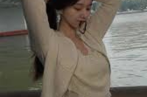 杨幂被问如何看待潜规则她毫不避讳：“陪导演睡觉事业就能更上一层楼”